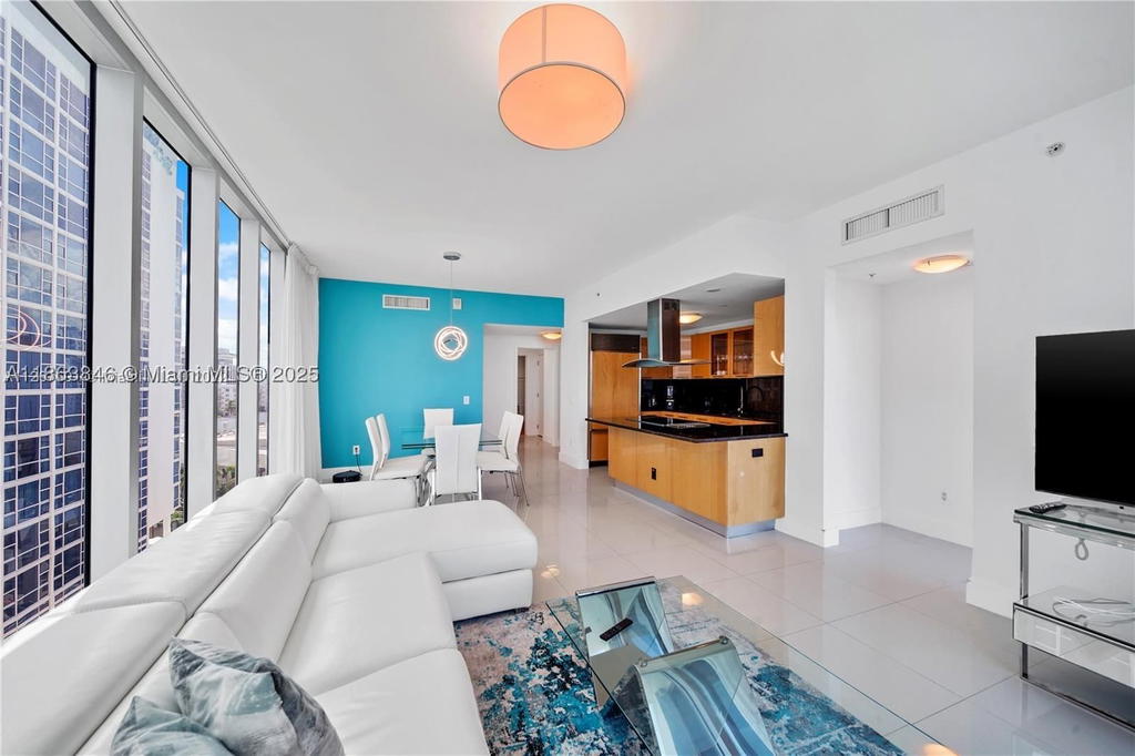 Real estate property located at 6899 Collins Ave #808, Miami-dade, North Carillon Beach Cond, Miami Beach, FL