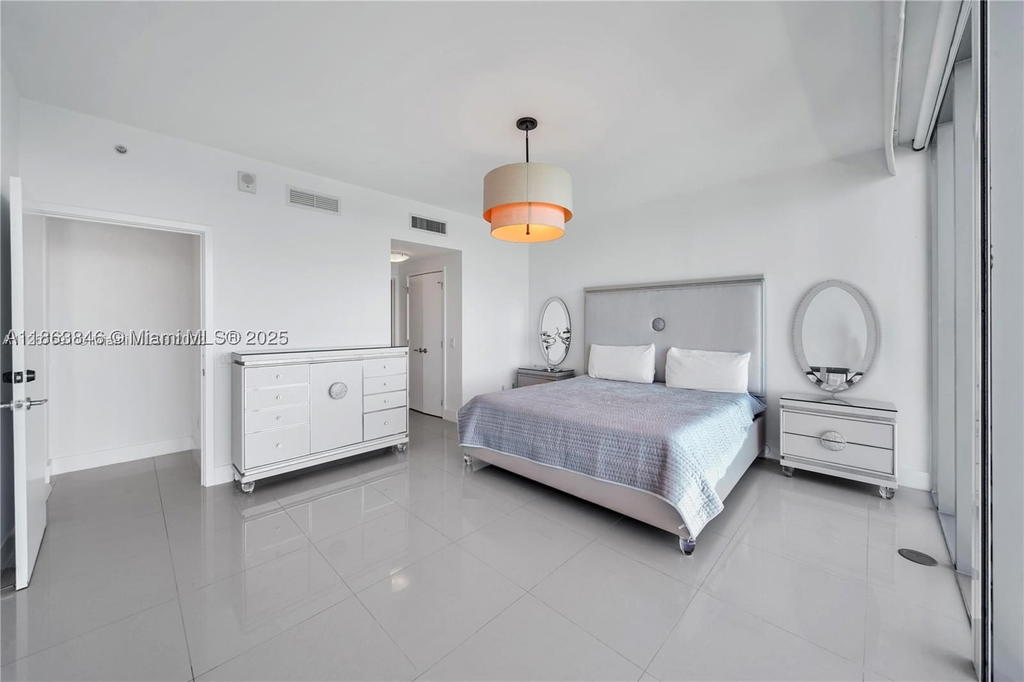 Real estate property located at 6899 Collins Ave #808, Miami-dade, North Carillon Beach Cond, Miami Beach, FL