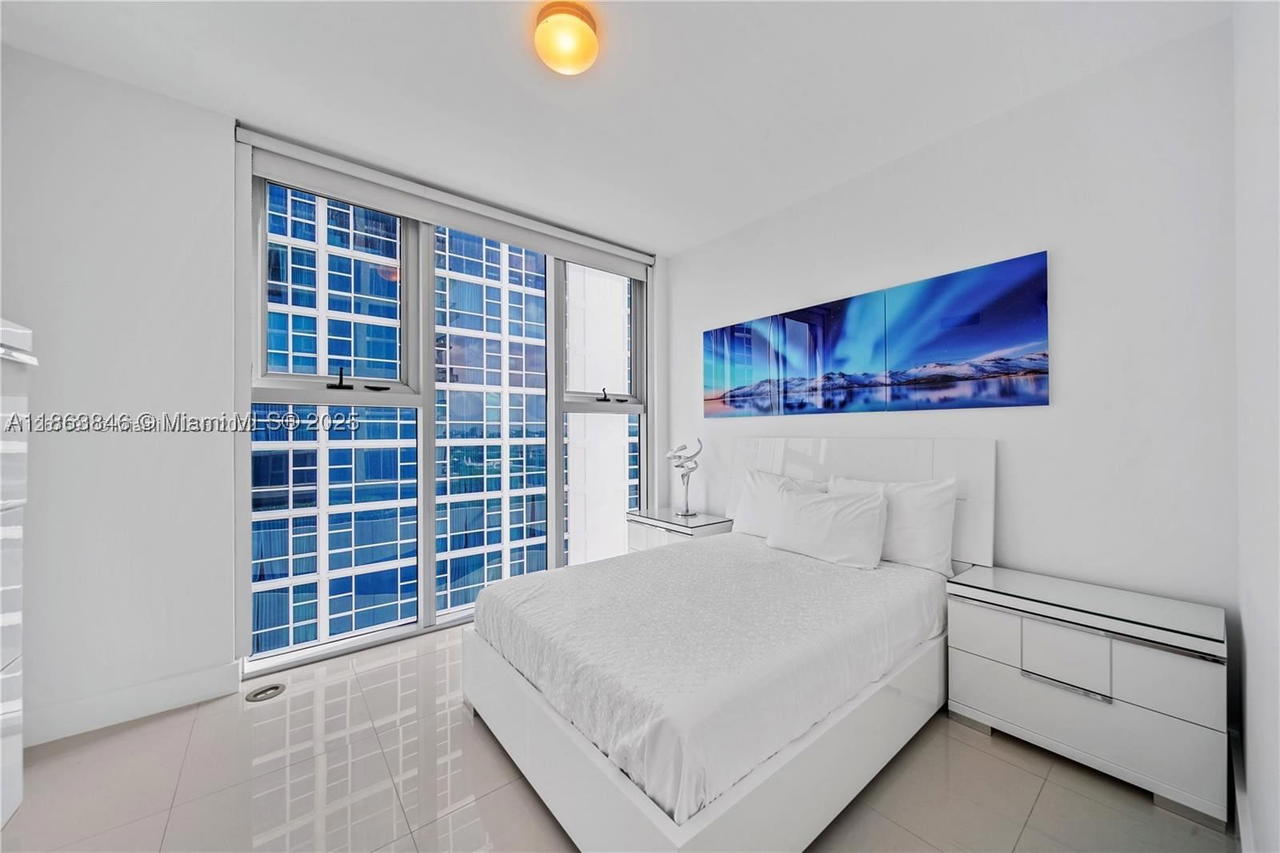 Real estate property located at 6899 Collins Ave #808, Miami-dade, North Carillon Beach Cond, Miami Beach, FL