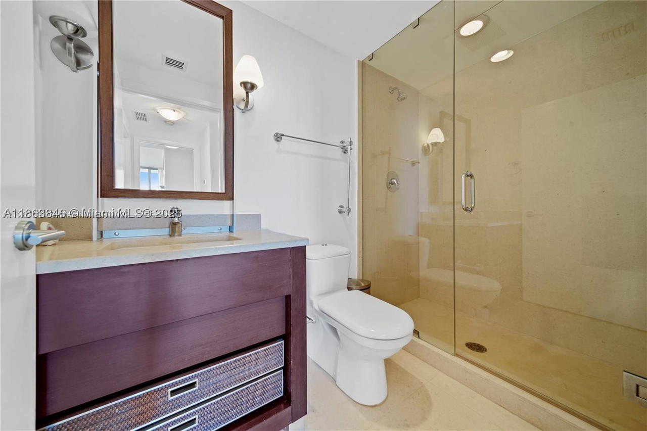 Real estate property located at 6899 Collins Ave #808, Miami-dade, North Carillon Beach Cond, Miami Beach, FL