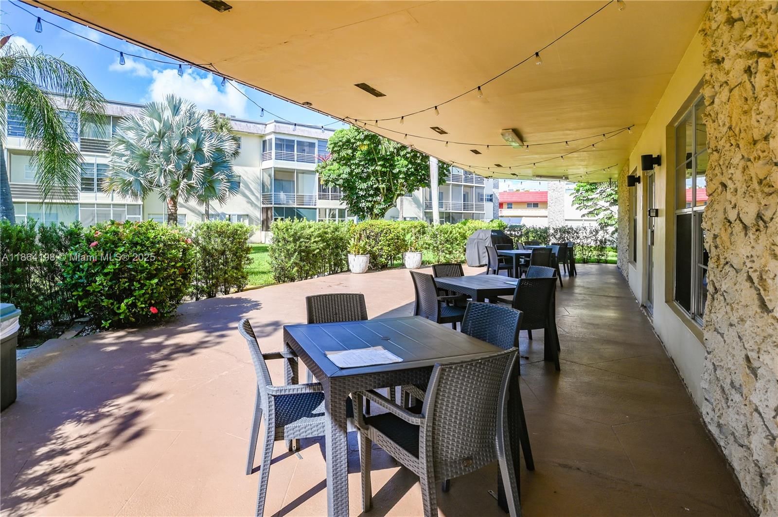 Real estate property located at 4441 16th St J301, Broward, Jarret Hall Condo, Lauderhill, FL