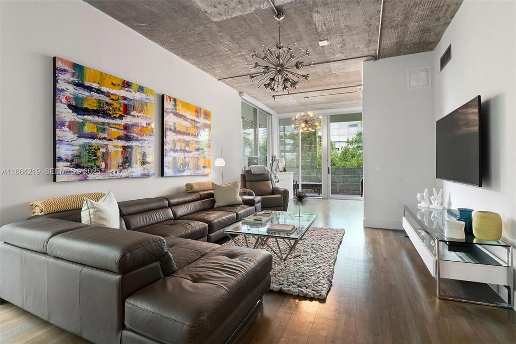 Real estate property located at 1700 Meridian Ave #307, Miami-dade, The Montclair Condo, Miami Beach, FL