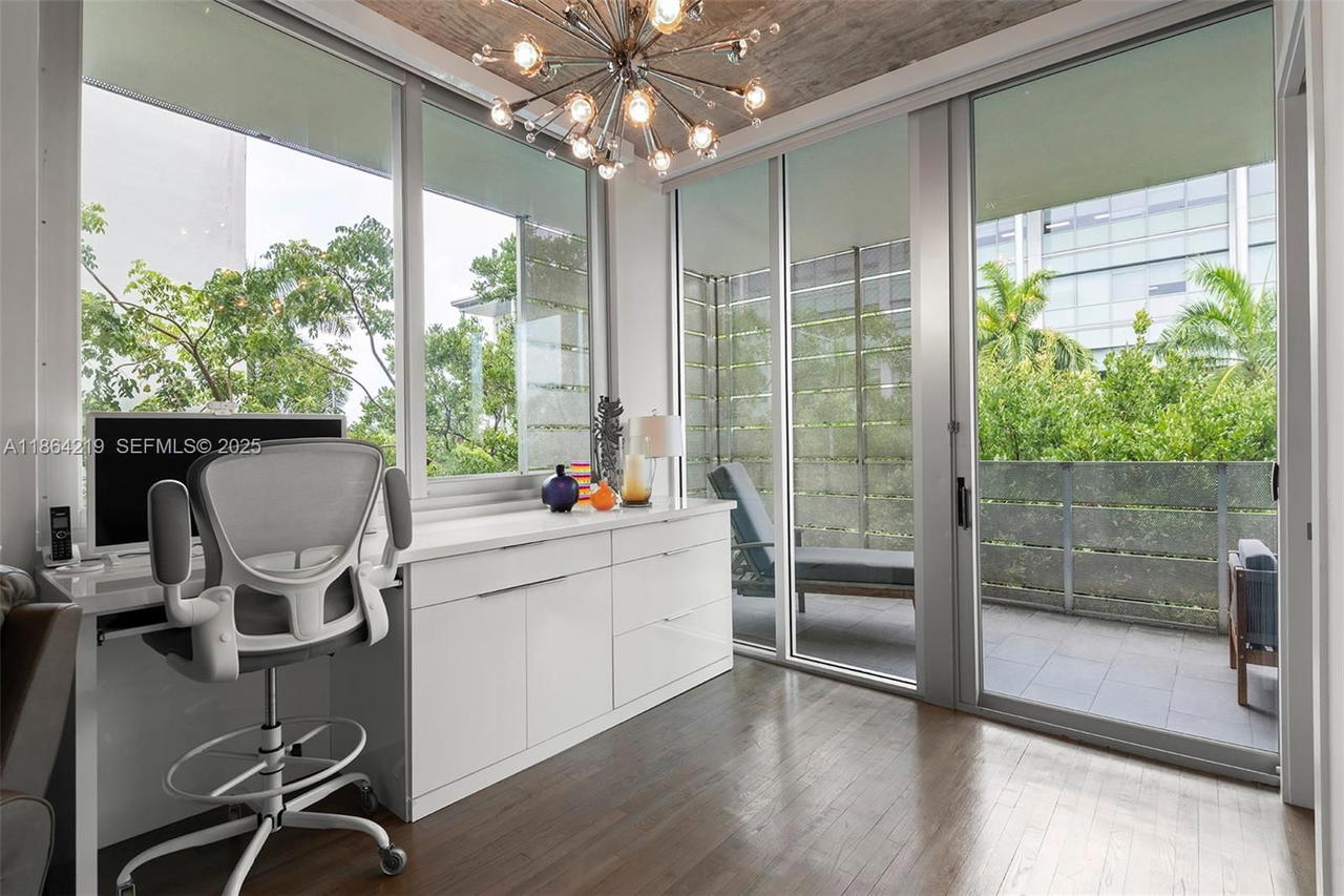 Real estate property located at 1700 Meridian Ave #307, Miami-dade, The Montclair Condo, Miami Beach, FL