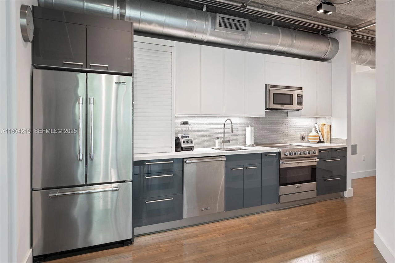 Real estate property located at 1700 Meridian Ave #307, Miami-dade, The Montclair Condo, Miami Beach, FL