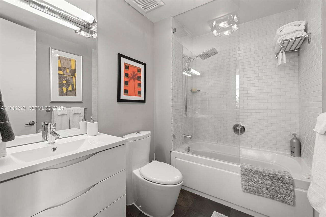 Real estate property located at 1700 Meridian Ave #307, Miami-dade, The Montclair Condo, Miami Beach, FL