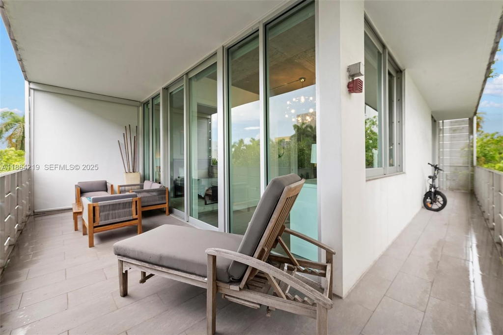 Real estate property located at 1700 Meridian Ave #307, Miami-dade, The Montclair Condo, Miami Beach, FL