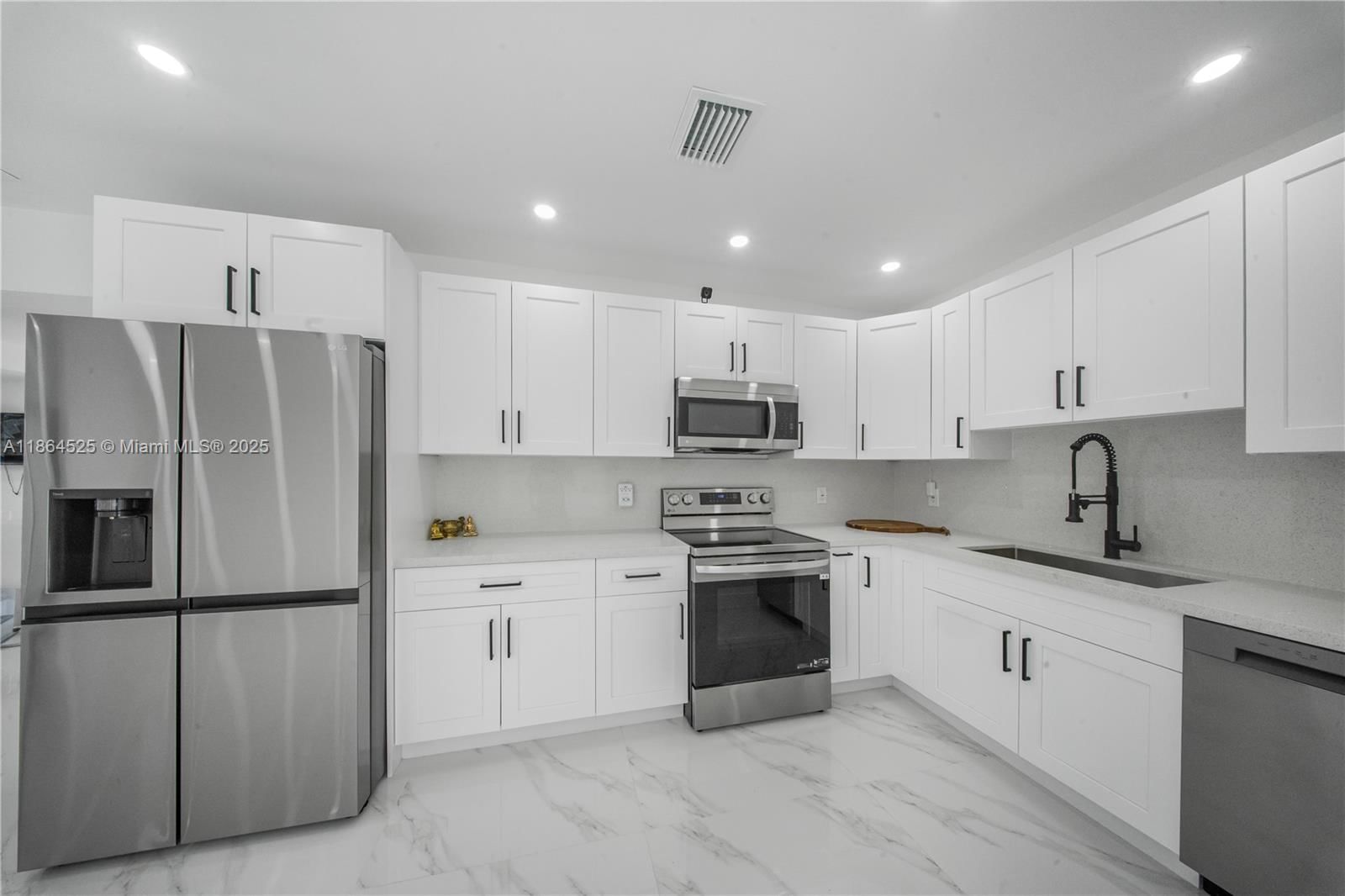Real estate property located at 3021 97th Ave, Miami-dade, Coral Gardens, Miami, FL
