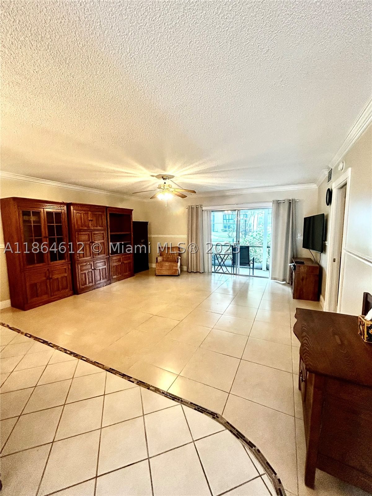 Real estate property located at 111 Hollybrook Dr #107, Broward, Hollybrook Golf And Tennis, Pembroke Pines, FL