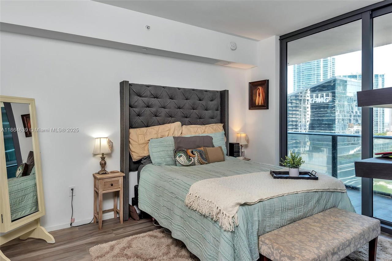 Real estate property located at 801 Miami Ave #1708, Miami-dade, 801 Sma Residences Condo, Miami, FL