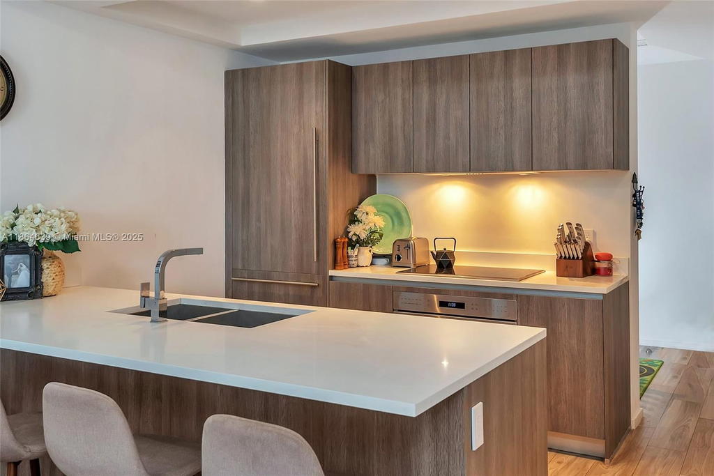 Real estate property located at 801 Miami Ave #1708, Miami-dade, 801 Sma Residences Condo, Miami, FL