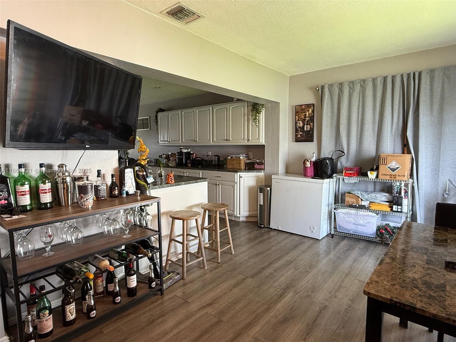 Real estate property located at 2701 52nd Ct, Broward, Tamarac Lakes North, Tamarac, FL