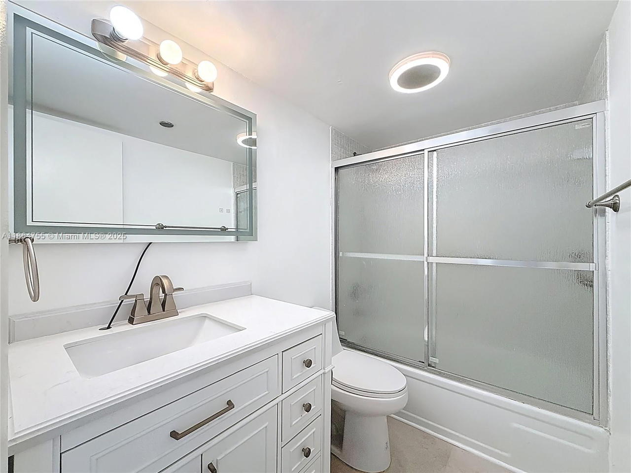 Real estate property located at 1100 Saint Charles Pl #219, Broward, Park Place Condominium No, Pembroke Pines, FL