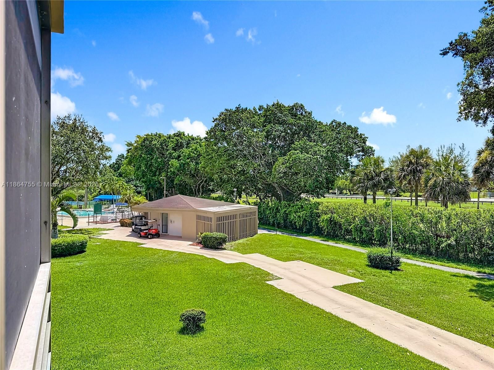 Real estate property located at 1100 Saint Charles Pl #219, Broward, Park Place Condominium No, Pembroke Pines, FL