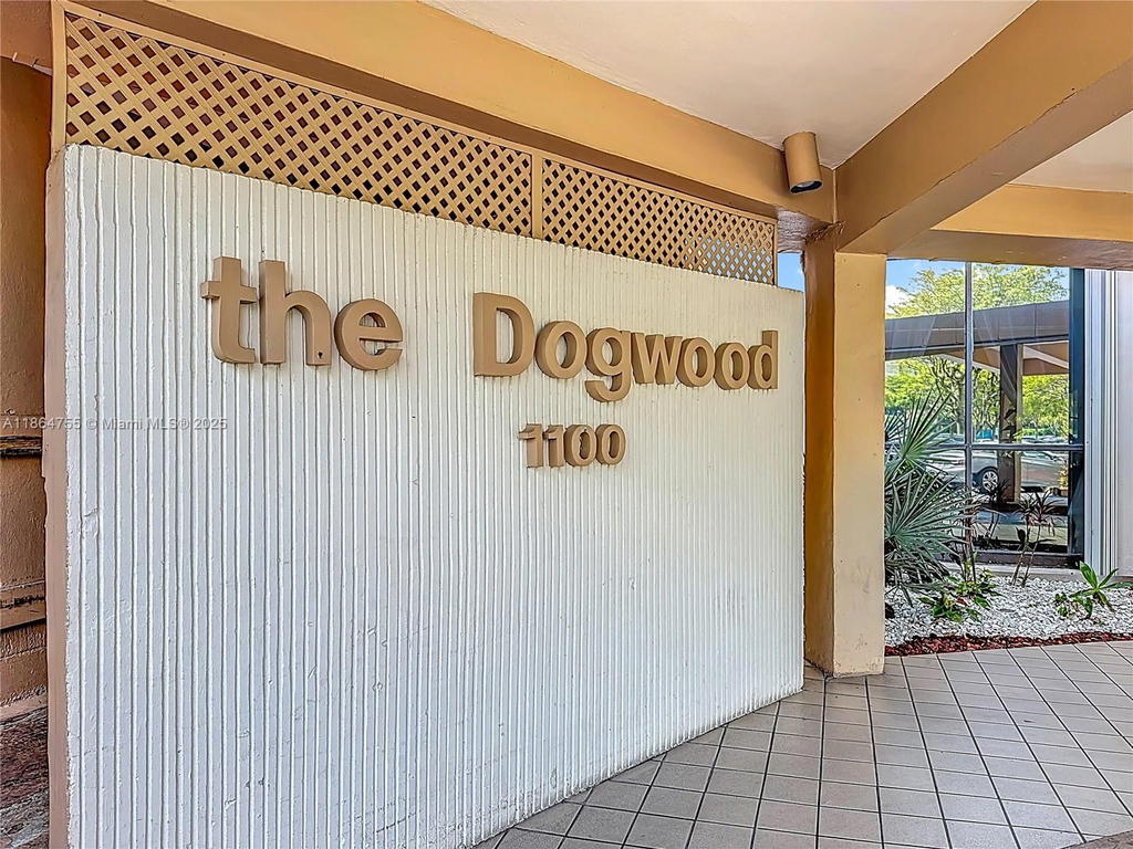 Real estate property located at 1100 Saint Charles Pl #219, Broward, Park Place Condominium No, Pembroke Pines, FL