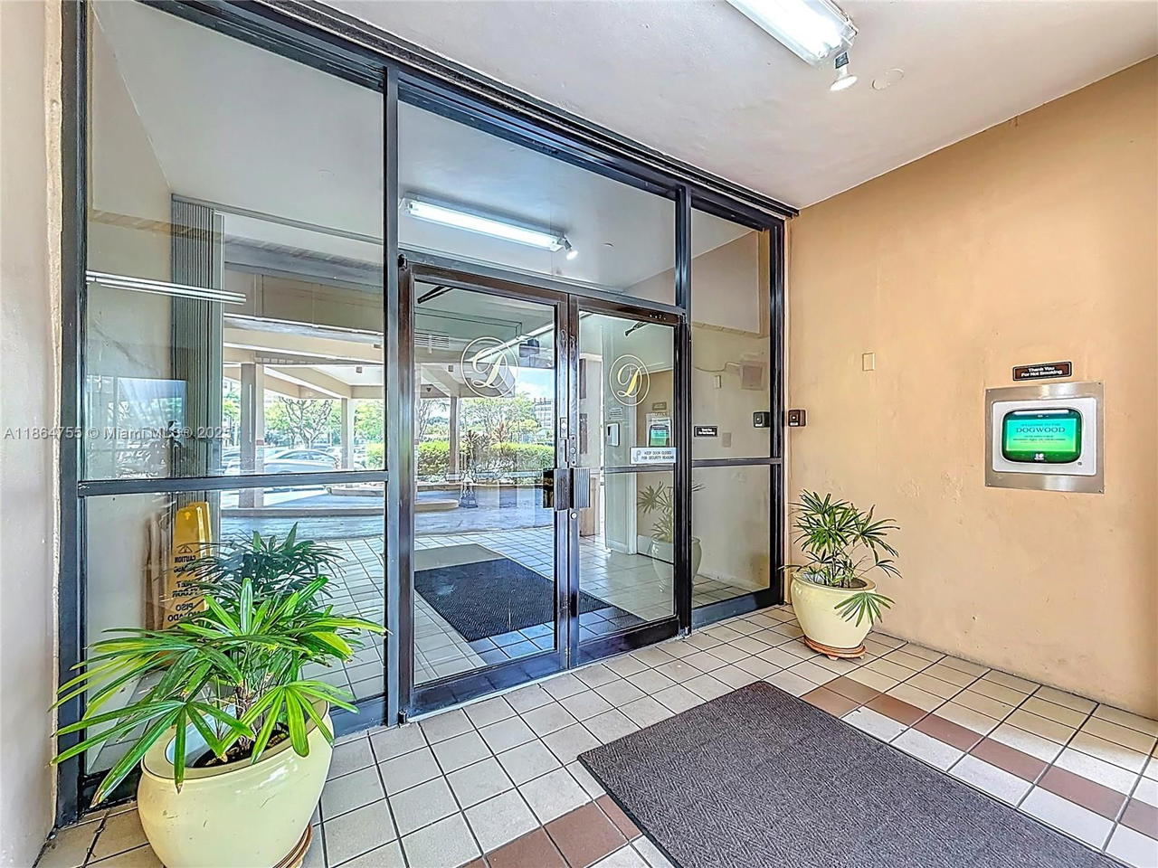 Real estate property located at 1100 Saint Charles Pl #219, Broward, Park Place Condominium No, Pembroke Pines, FL