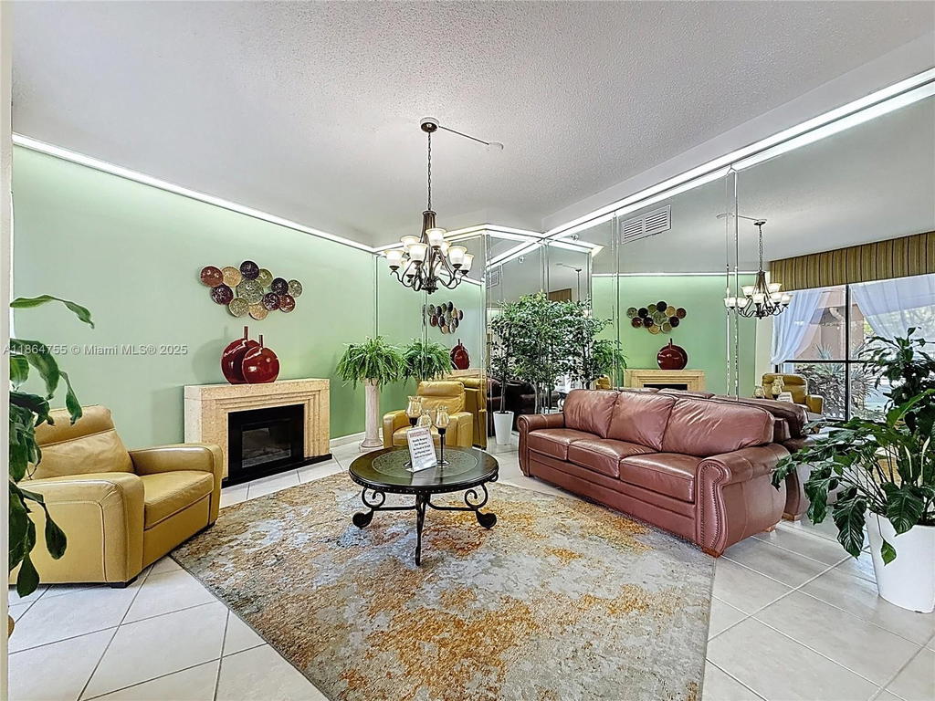 Real estate property located at 1100 Saint Charles Pl #219, Broward, Park Place Condominium No, Pembroke Pines, FL