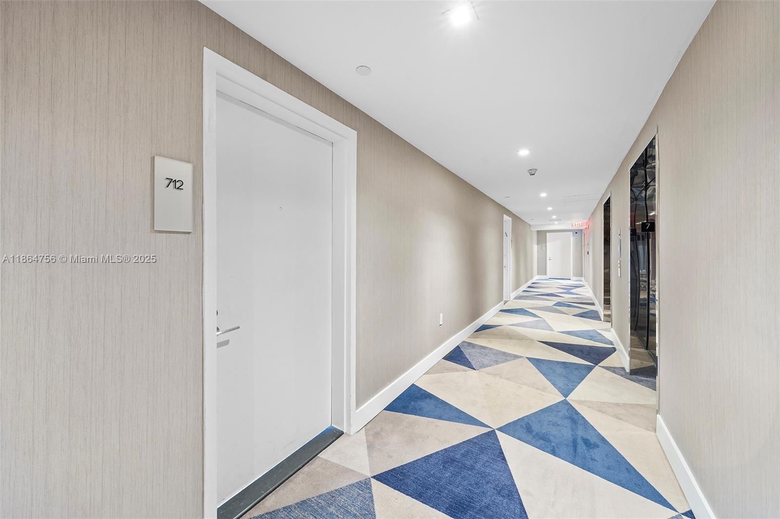 Real estate property located at 540 West Ave #712, Miami-dade, The Bentley Bay Condo, Miami Beach, FL