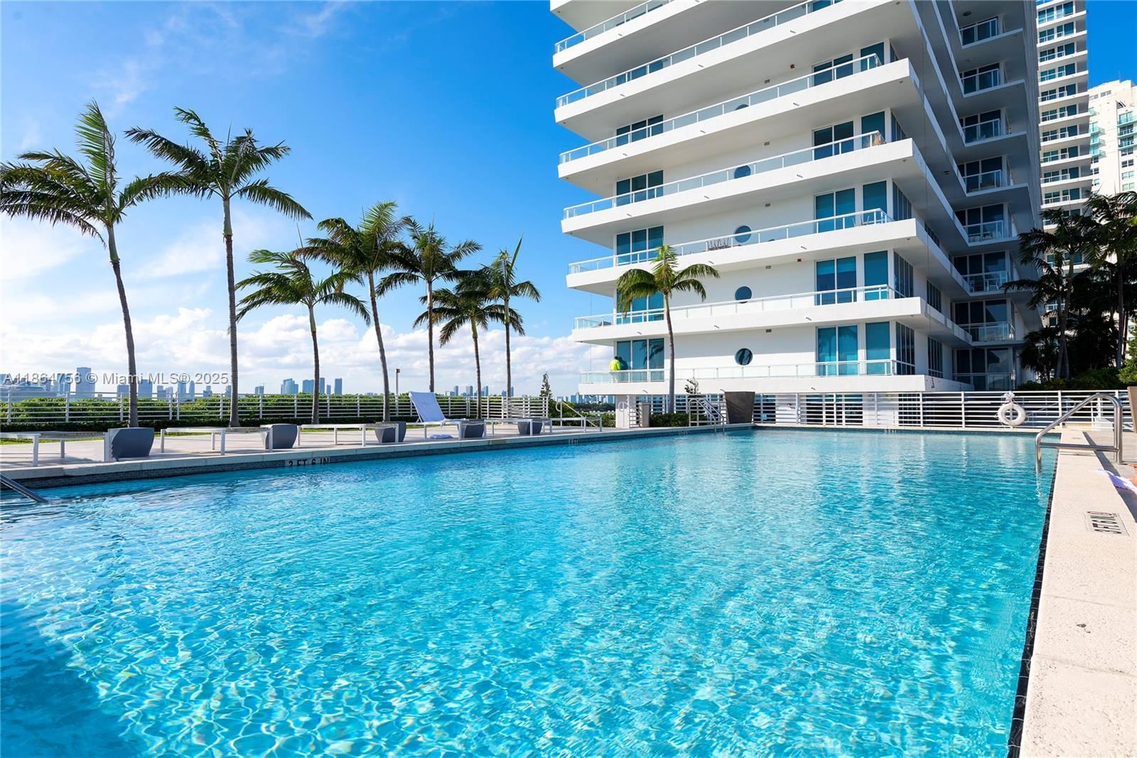 Real estate property located at 540 West Ave #712, Miami-dade, The Bentley Bay Condo, Miami Beach, FL