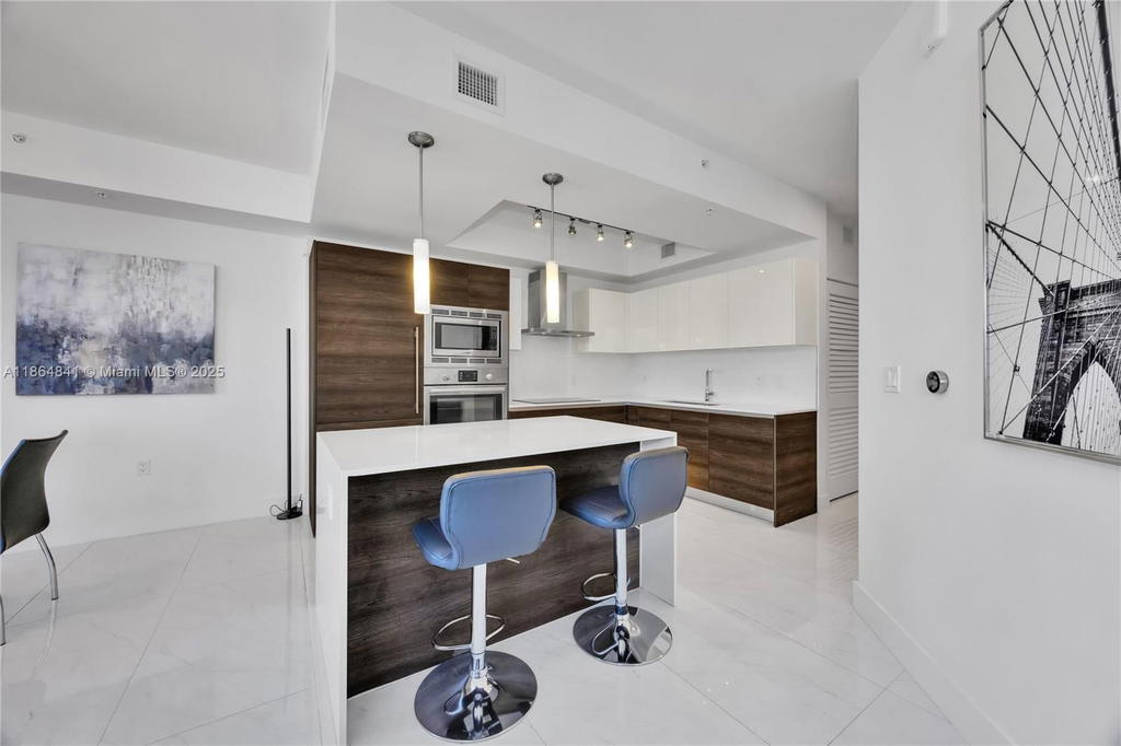 Real estate property located at 301 Altara Ave #511, Miami-dade, Merrick Manor Condo, Coral Gables, FL