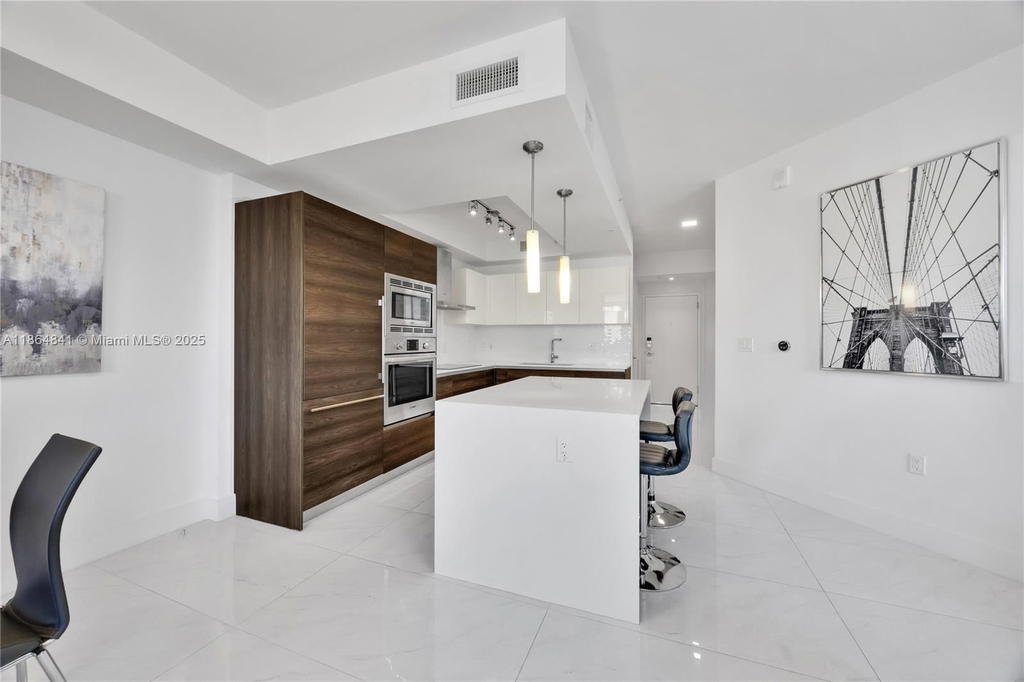 Real estate property located at 301 Altara Ave #511, Miami-dade, Merrick Manor Condo, Coral Gables, FL