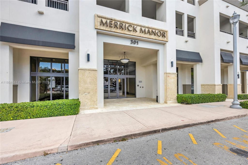 Real estate property located at 301 Altara Ave #511, Miami-dade, Merrick Manor Condo, Coral Gables, FL