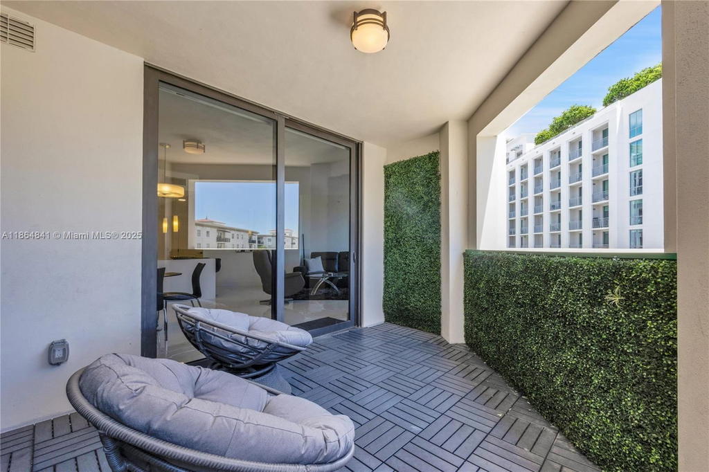 Real estate property located at 301 Altara Ave #511, Miami-dade, Merrick Manor Condo, Coral Gables, FL