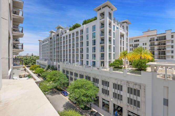 Real estate property located at 301 Altara Ave #511, Miami-dade, Merrick Manor Condo, Coral Gables, FL