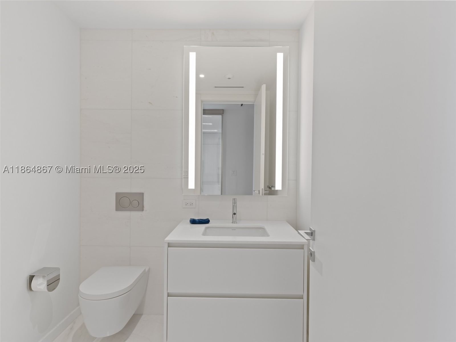 Real estate property located at 300 Biscayne Blvd Way #2505, Miami-dade, Aston Martin Residences, Miami, FL