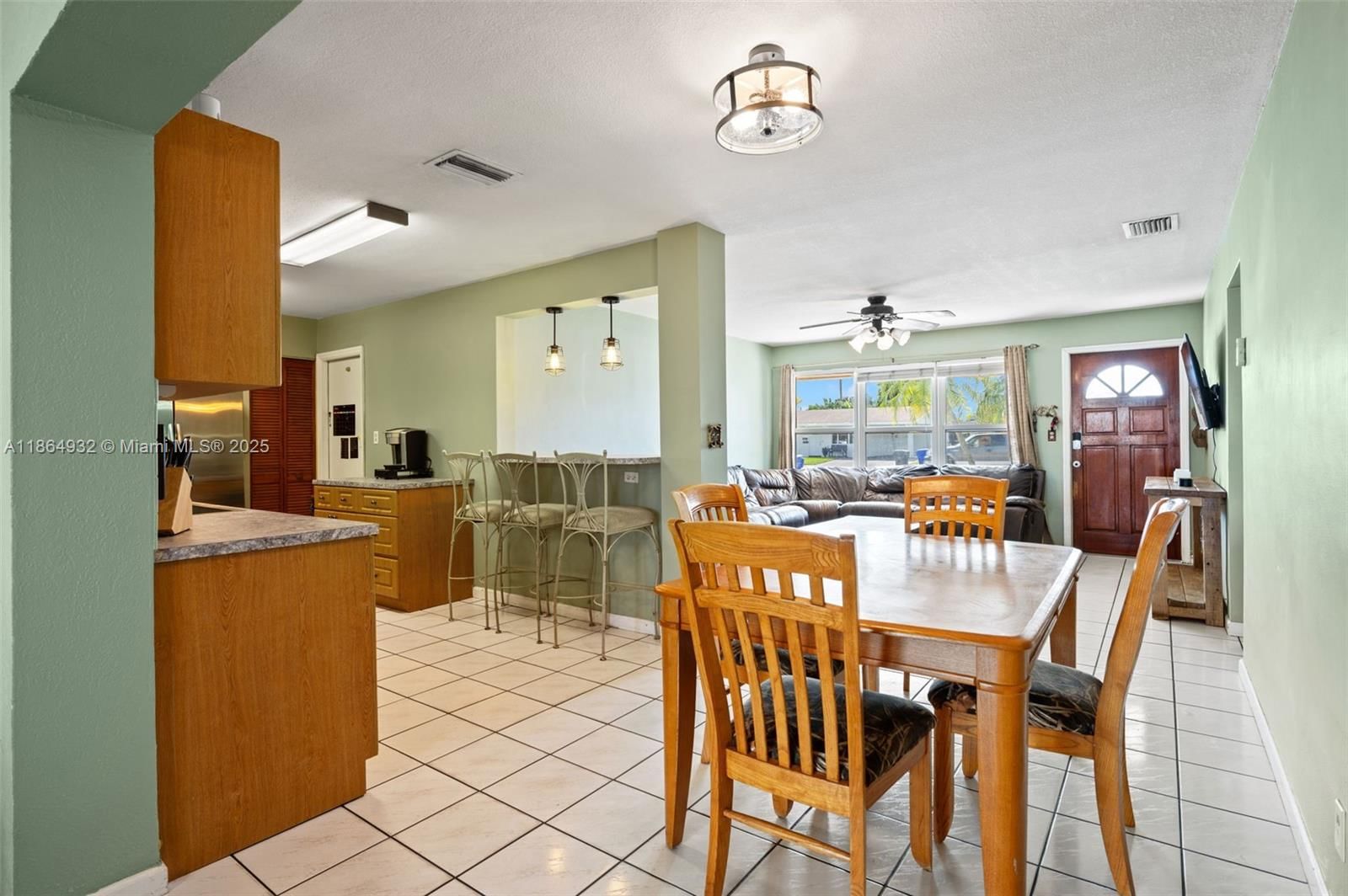 Real estate property located at 7321 Mcarthur Pkwy, Broward, Boulevard Heights Sec 1, Hollywood, FL