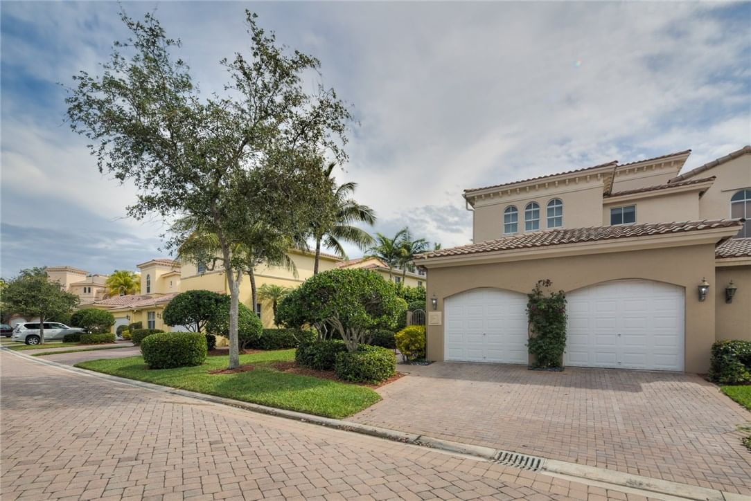 Real estate property located at 4220 27th Ave, Broward, Venetian Isles 3rd Sec, Lighthouse Point, FL