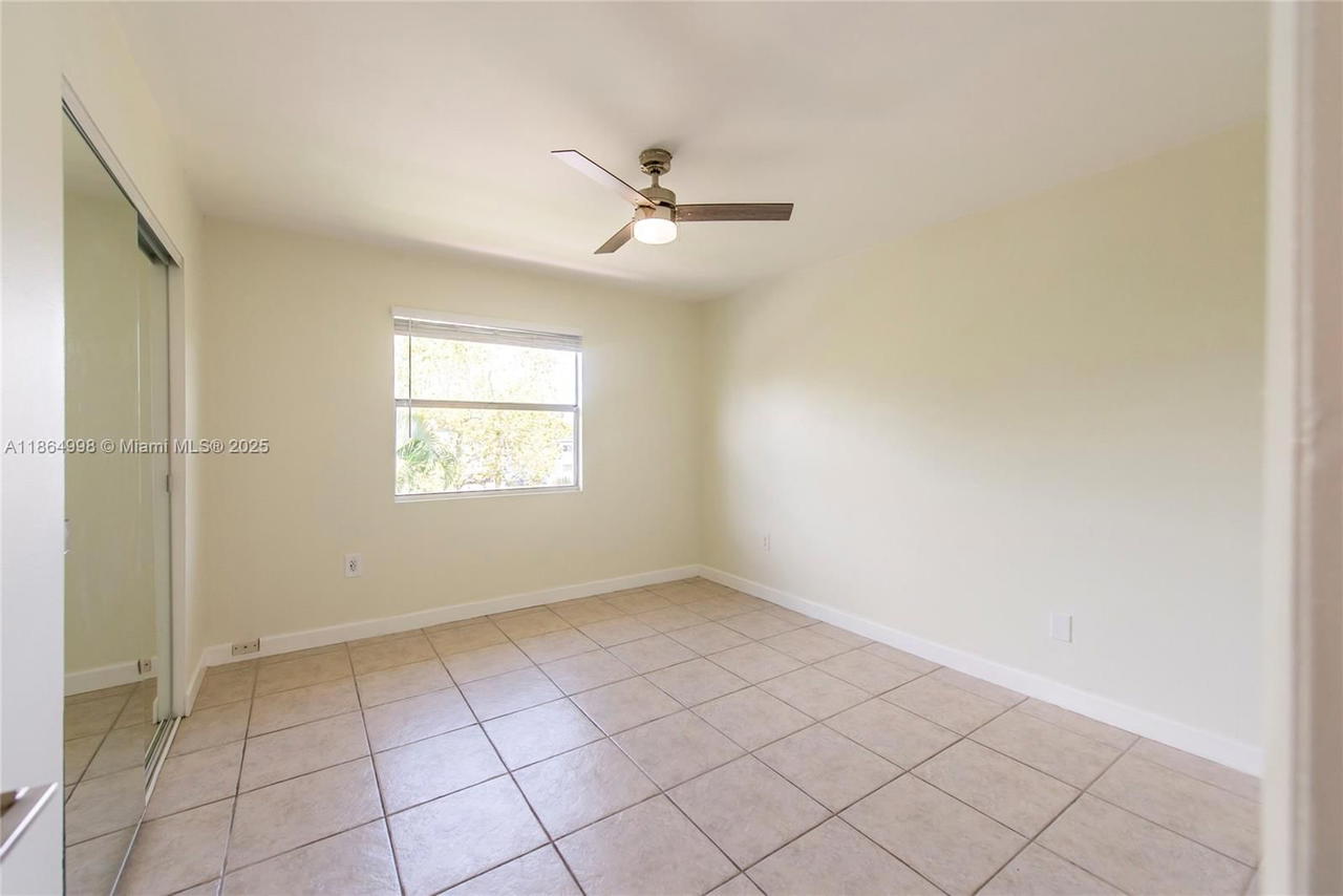 Real estate property located at 4600 67th Ave #237, Miami-dade, Sunwood Condo, Miami, FL
