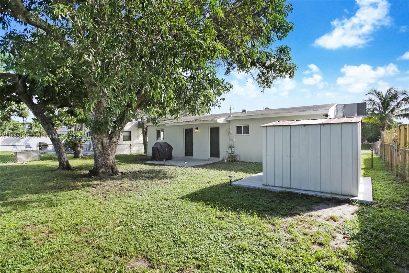 Real estate property located at 1000 71st Ter, Broward, Boulevard Heights Sec 5, Hollywood, FL