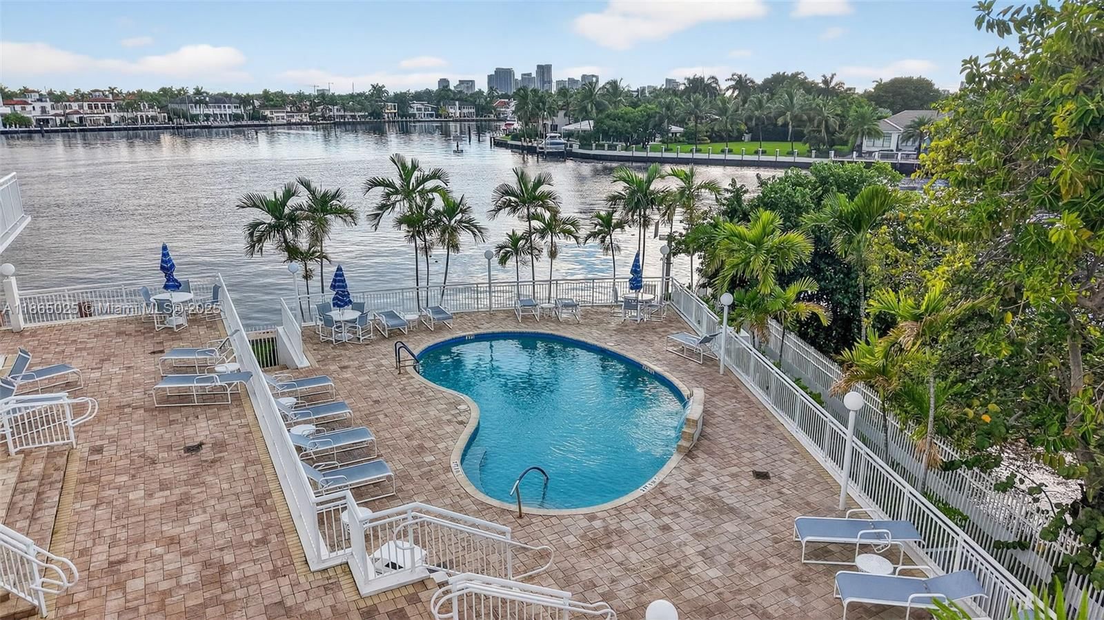 Real estate property located at 511 Bayshore Dr #1005, Broward, Bayshore Towers, Fort Lauderdale, FL