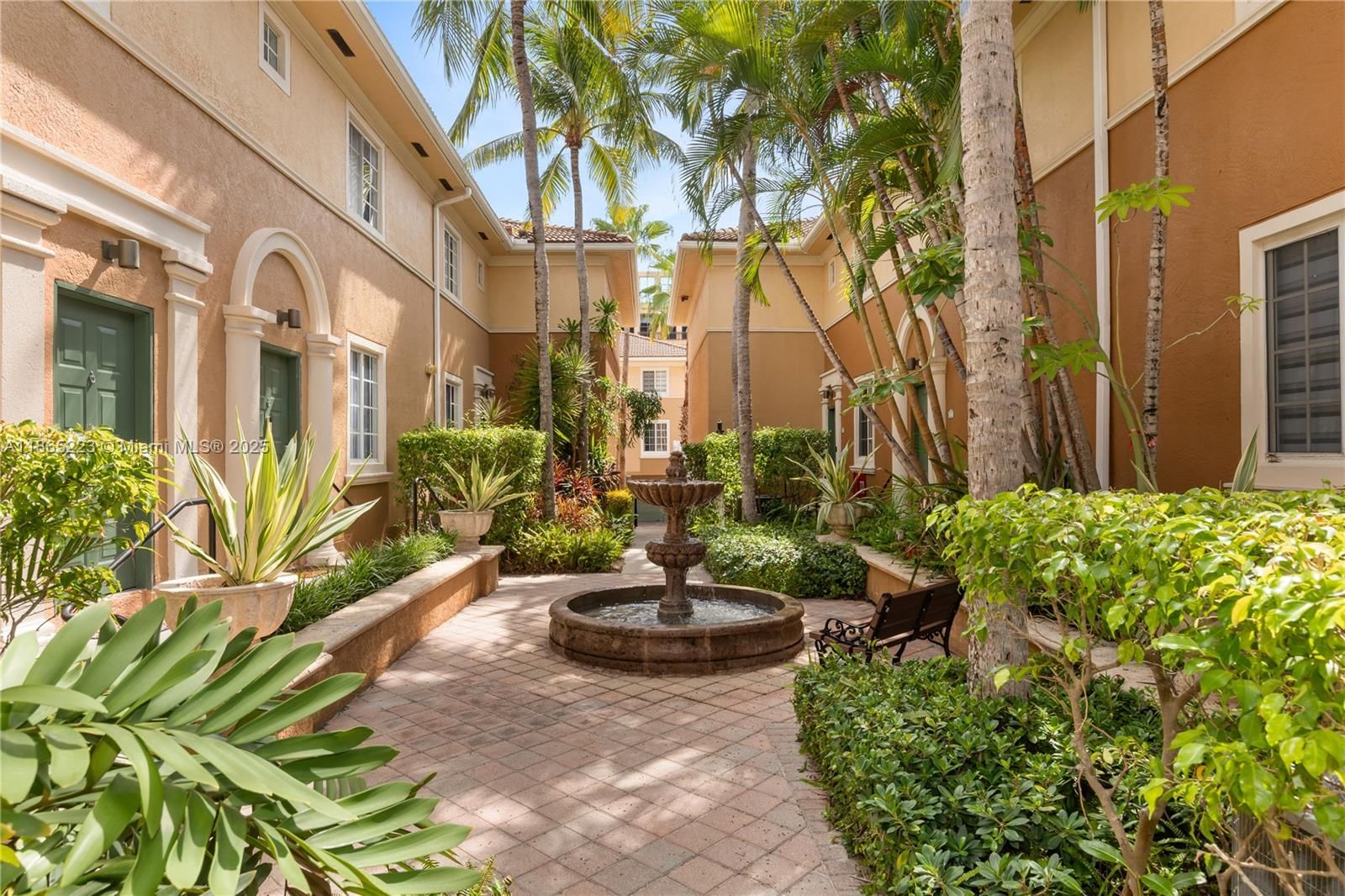 Real estate property located at 2961 185th St #1617, Miami-dade, Aventi At Aventura Condo, Aventura, FL