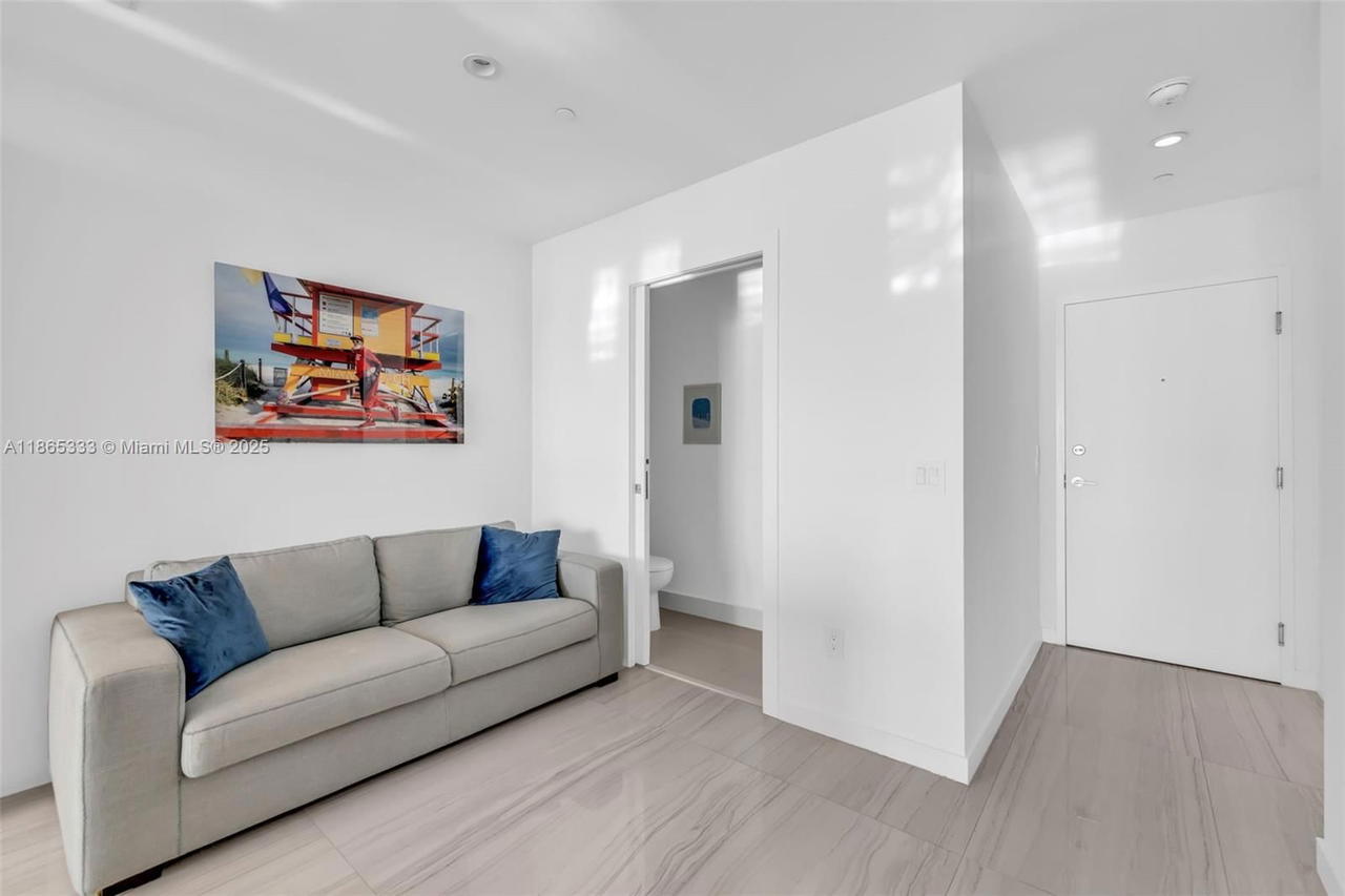 Real estate property located at 480 31st St #4503, Miami-dade, Gran Paraiso Condo, Miami, FL