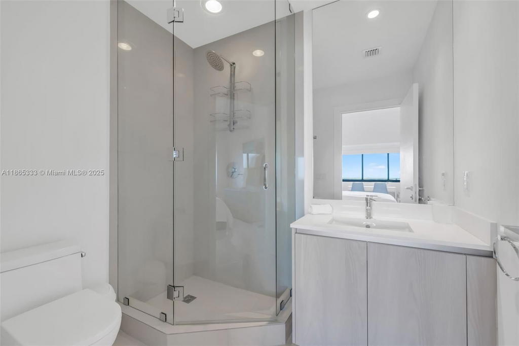 Real estate property located at 480 31st St #4503, Miami-dade, Gran Paraiso Condo, Miami, FL