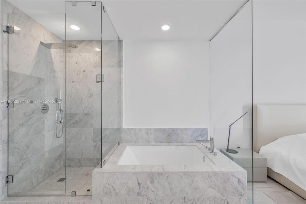 Real estate property located at 480 31st St #4503, Miami-dade, Gran Paraiso Condo, Miami, FL