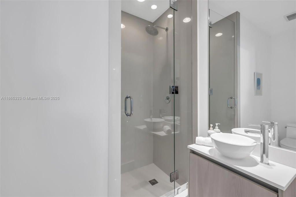 Real estate property located at 480 31st St #4503, Miami-dade, Gran Paraiso Condo, Miami, FL