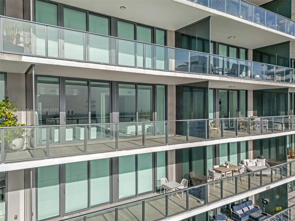 Real estate property located at 480 31st St #4503, Miami-dade, Gran Paraiso Condo, Miami, FL