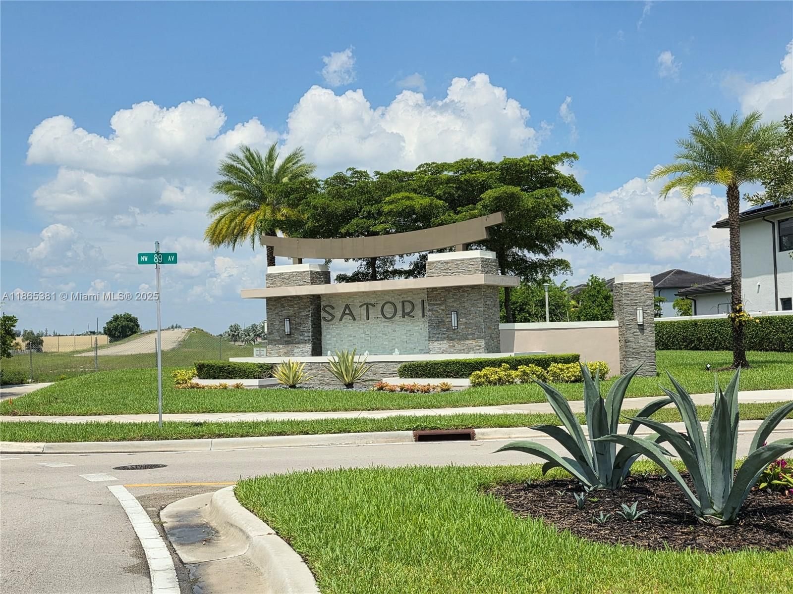 Real estate property located at 15841 90th Ct, Miami-dade, Dunnwoody Lake, Miami Lakes, FL