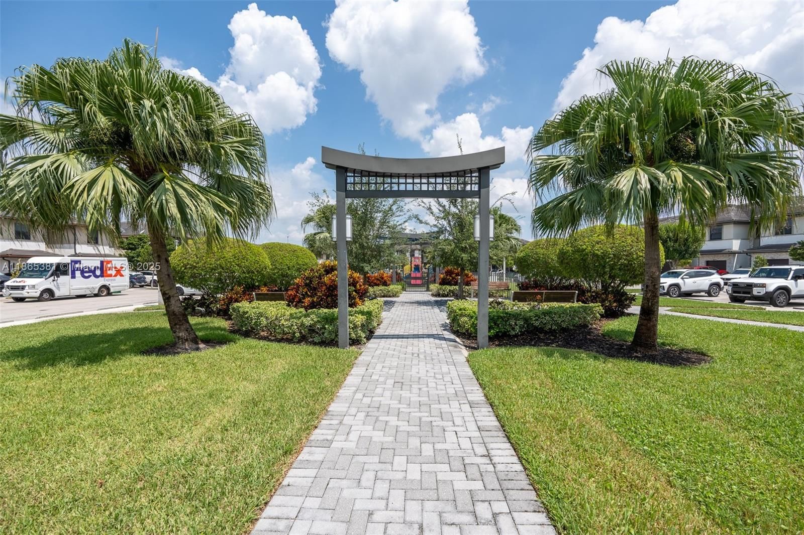 Real estate property located at 15841 90th Ct, Miami-dade, Dunnwoody Lake, Miami Lakes, FL