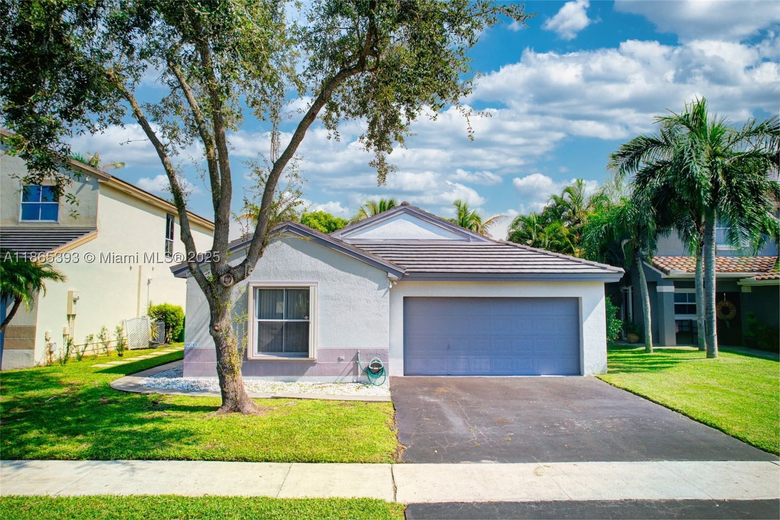 Real estate property located at 19253 22nd St, Broward, Chapel Trail Ii, Pembroke Pines, FL