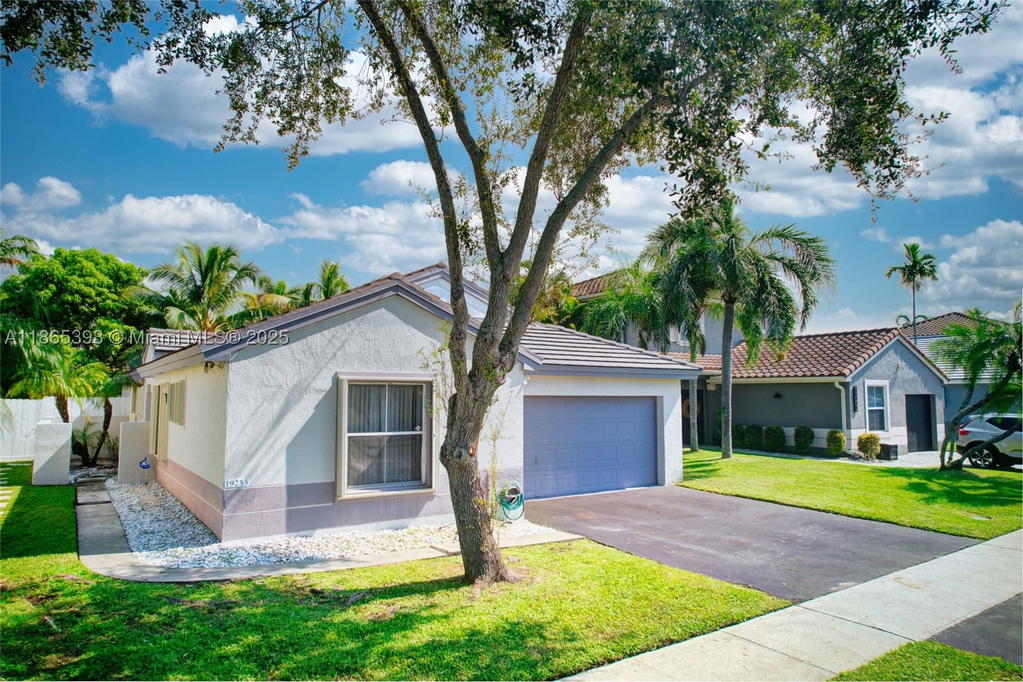 Real estate property located at 19253 22nd St, Broward, Chapel Trail Ii, Pembroke Pines, FL