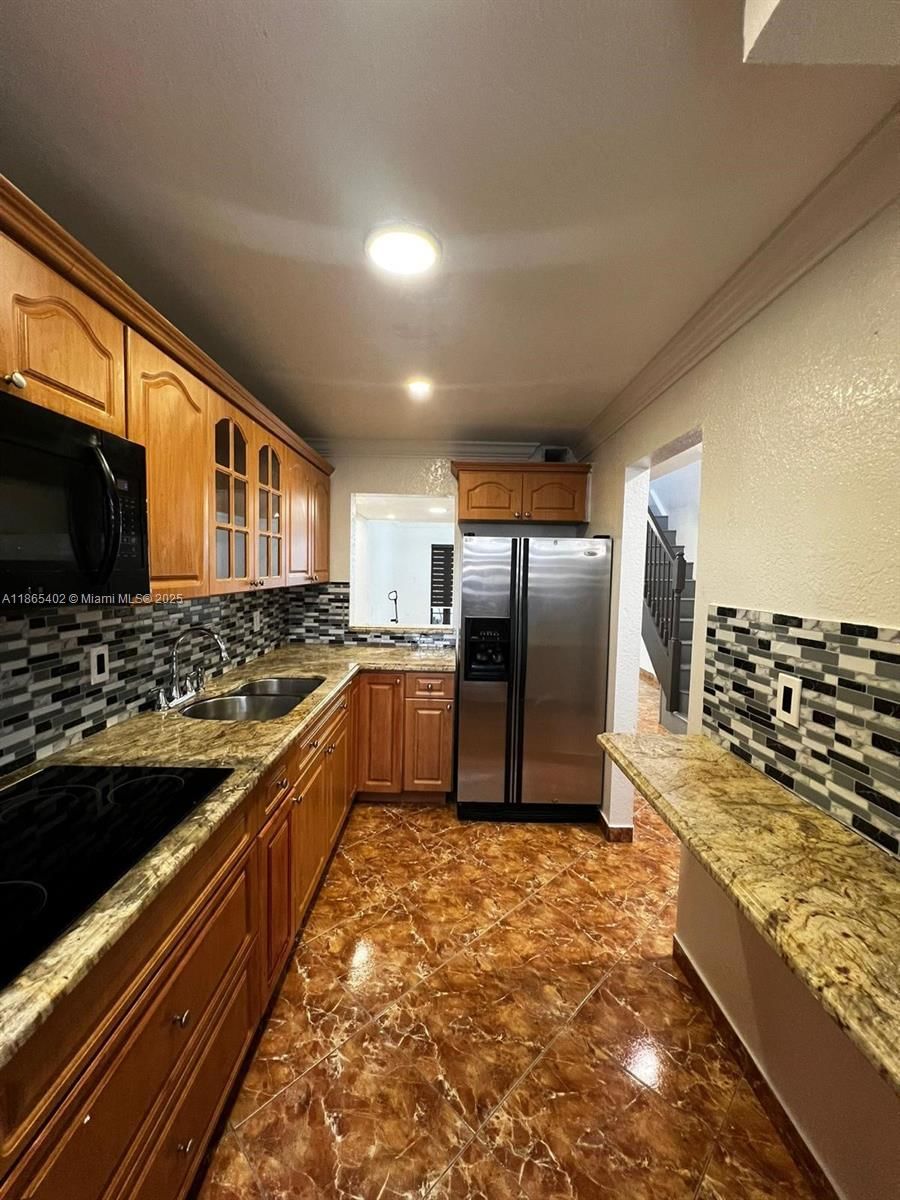 Real estate property located at 5625 17th Ave #701, Miami-dade, Villa 56 Condo, Hialeah, FL