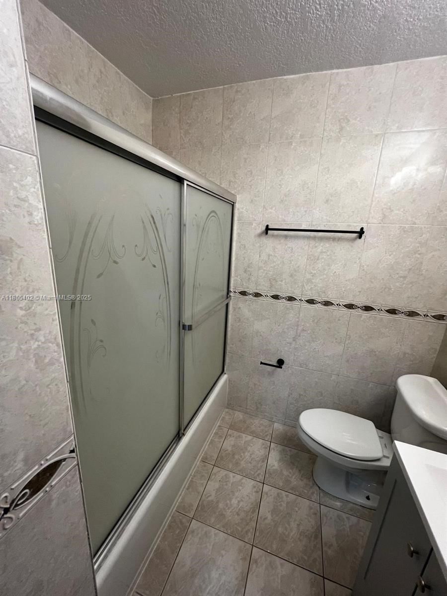 Real estate property located at 5625 17th Ave #701, Miami-dade, Villa 56 Condo, Hialeah, FL