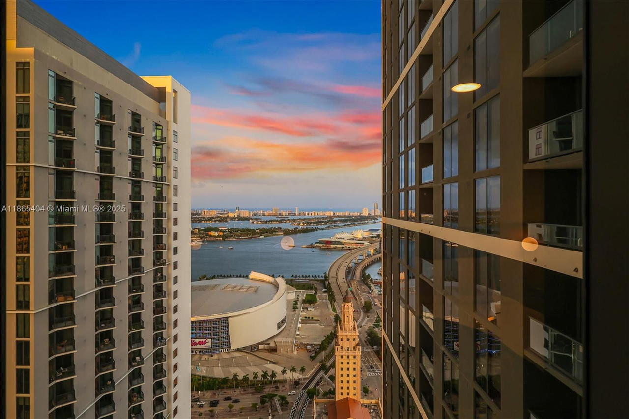 Real estate property located at 159 6th St #3601, Miami-dade, Gale Miami, Miami, FL