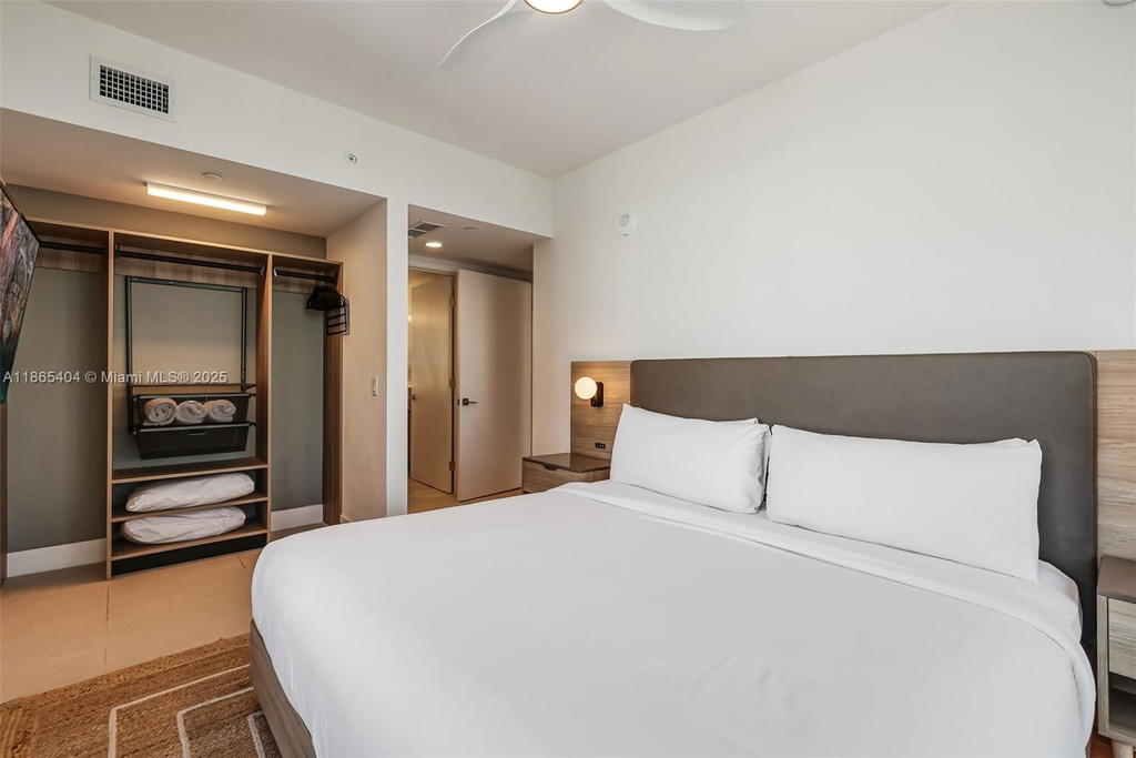 Real estate property located at 159 6th St #3601, Miami-dade, Gale Miami, Miami, FL