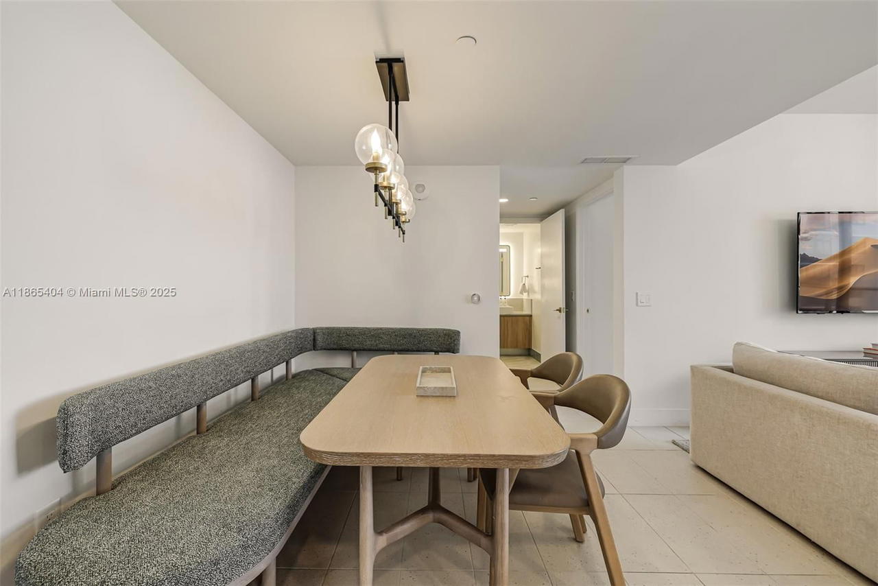 Real estate property located at 159 6th St #3601, Miami-dade, Gale Miami, Miami, FL