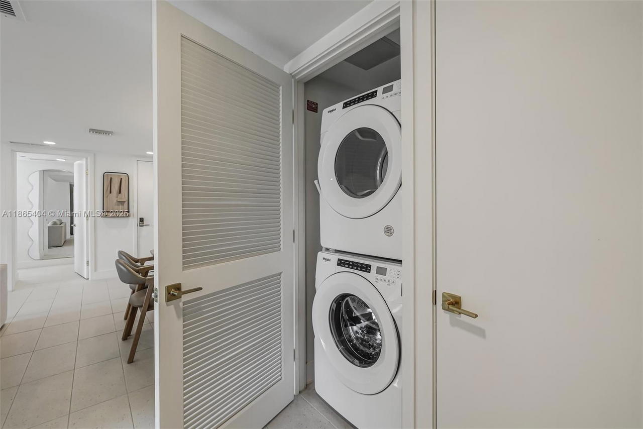 Real estate property located at 159 6th St #3601, Miami-dade, Gale Miami, Miami, FL
