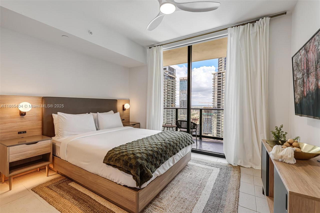 Real estate property located at 159 6th St #3601, Miami-dade, Gale Miami, Miami, FL